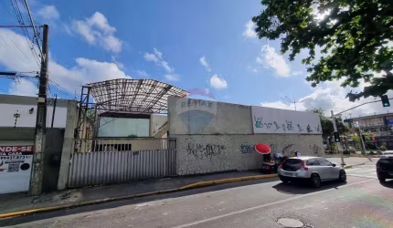 Casa em Piedade - Próximo ao Shopping Guararapes - Ideal para Clínica