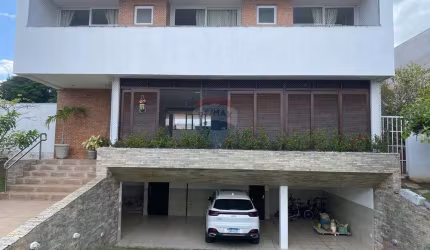 Luxo e Conforto: Casa na Várzea à Venda