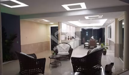 Casa 4 quartos, área gourmet, piscina. Próx ao West Shopping - Campo Grande