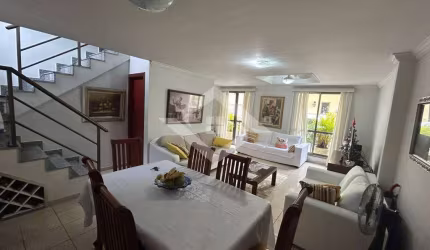 Casa Duplex no Condomínio Mansões do Paraíso Freguesia: 4 Suítes