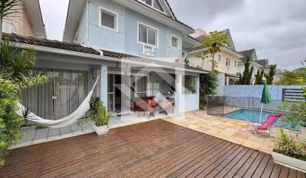 Casa com 3 Suítes à Venda no Recreio dos Bandeirantes –