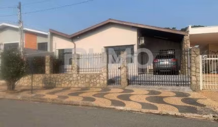 Casa com 3 quartos à venda na Coronel Mário Barbosa de Oliveira, 191, Parque São Quirino, Campinas, 216 m2 por R$ 800.000