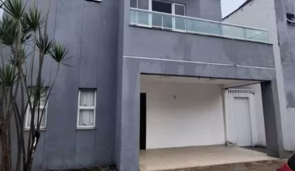 Alugo casa em condomínio seme-mobiliada