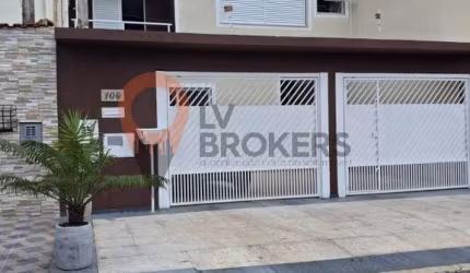 Espaçosa casa à venda em Poá-SP, Jardim Nova Poá: 4 quartos, 1 suíte, 2 salas, 4 banheiros - 239m². Venha conferir!