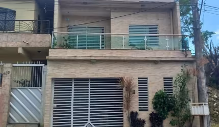 VENDE SE  CASA DUPLEX NA CIDADE NOVA 1