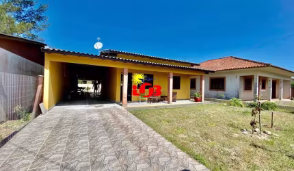Casa - Sobrado para venda  no Bairro Jardim Atlântico em Tramandaí