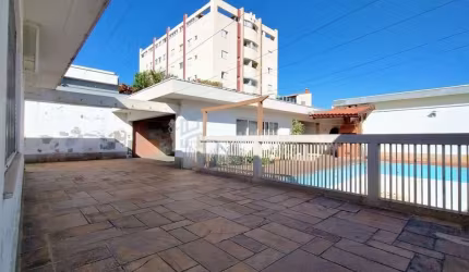 Casa térrea à venda com 787m² - 04 dormitórios, 03 suítes, 10 vagas - Bairro Osvaldo Cruz