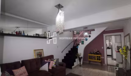 Sobrado com 4 Quartos, 2 Banheiros, 1 Vaga à venda - Centro