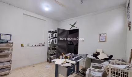 Casa com 3 Quartos, 3 Banheiros, 5 Vagas à venda - Santo Antônio