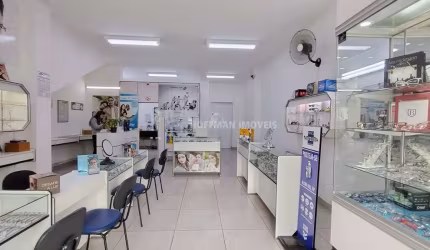 Imóvel comercial no Térreo e moradia em cima