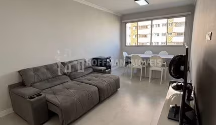 Apartamento com 01 Dormitório, 02 Banheiros, 01 Vaga Reformado à venda no Bairro Santo Antonio - SCS