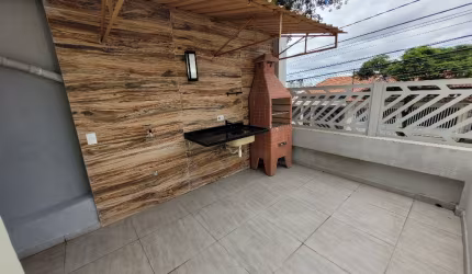 Casa Assobradada à Venda com 2 Quartos e WC na Vila Alzira, Santo André