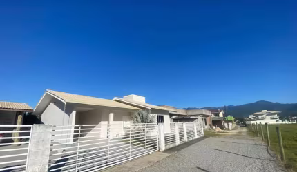 Casa para Venda em Santo Amaro da Imperatriz, Sul do Rio, 2 dormitórios, 1 banheiro, 2 vagas