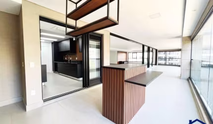 Apartamento Para Locacao de 360m² Com 4 Dormitorios Sendo 4 Suites e 5 Vagas de Garagens No Edificio Oiapoque Em Alphaville/sp