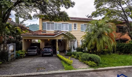 Casa Para Locacao de 480m², 5 Dormitorios, 4 Suites, Closet, 4 Vagas No Residencial 10,alphaville, Santana de Parnaiba Sp