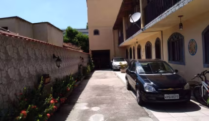 Casa com 2 dormitórios à venda por R$ 395.000,00 - Vila Valqueire - Rio de Janeiro/RJ