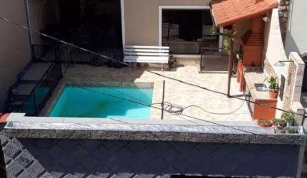 Casa com 3 dormitórios à venda, 130 m² por R$ 720.000,00 - Vila Valqueire - Rio de Janeiro/RJ