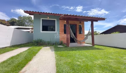 Casa para Venda em Florianópolis, São João do Rio Vermelho, 2 dormitórios, 1 suíte, 2 banheiros, 1 vaga