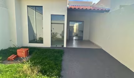 Casa para venda possui 92 metros quadrados com 3 quartos em Residencial Ravena -