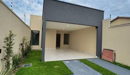 CASA 3 QUARTOS - 1 SUÍTE - SALA PÉ DIREITO ALTO - PEDRO MIRANDA - SENADOR CANEDO