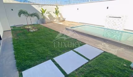 Casa de Alto Padrão com 4 Suítes e Piscina – Bairro das Indústrias - com piscina