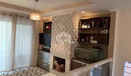 Casa com 3 dormitórios, piscina, 4 vagas de garagem no Jardim Atlântico