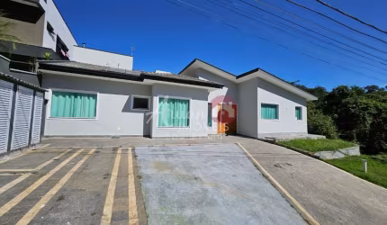 Casa a venda no condominio Aruã, Mogi das Cruzes