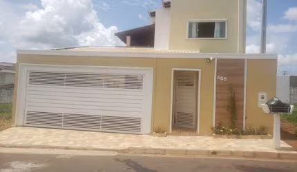 Imóvel de alto padrão com 3 quartos, 1 suíte e 2 vagas no Residencial Flamboyant em Birigüi-SP