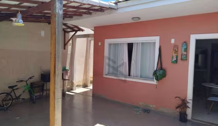 Casa com 2 dormitórios à venda, 70 m² por R$ 300.000 - Recanto do Sol - São Pedro da Aldeia/RJ