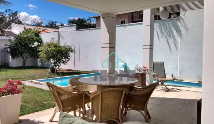 Sobrado com 4 dormitórios à venda, 428 m² por R$ 1.700.000,00 - Independência - Taubaté/SP