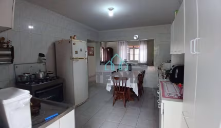 Casa com 4 dormitórios à venda, 220 m² por R$ 600.000,00 - Parque Senhor do Bonfim - Taubaté/SP