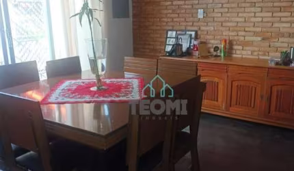 Casa com 4 dormitórios à venda, 150 m² por R$ 600.000,00 - Chácara do Visconde - Taubaté/SP