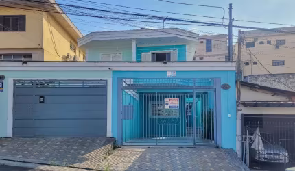 Sobrado para venda com 4 quartos, sendo 2 suítes, 156m²