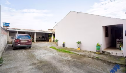 Casa à venda na Rua Ampere, Guaraituba – Colombo