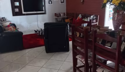 CASA NO CORAÇÃO DA iMBETIBA