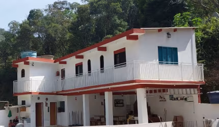 Excelente Chácara com Piscina e Lago em Franco da Rocha