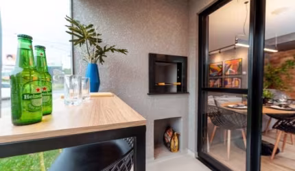 Lindo apartamento no Bairro Portão com Água Verde