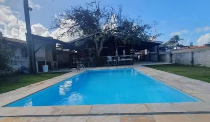 Casa à venda com 160m2, 03 dormitórios sendo 01 suíte, área ampla com varanda, Enseada de Serrambi,