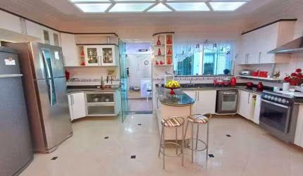 Casa com 3 dormitórios à venda, 320 m² - Vila Yara - Osasco/SP