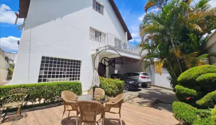 Belíssima Casa de 500M² - 4 Suites - 3 vagas - Parque Dos Príncipes - SP