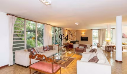 Casa Pronta para Morar na Vila Madalena, 4 Quartos, 2 Suítes e 5 Vagas Garagem
