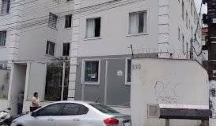 Apartamento em Timóteo, 2 quartos e área de festa compartilhada.