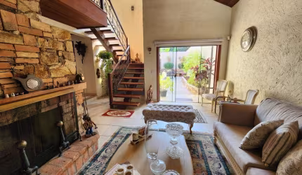 Casa para Locação em Campinas, Parque Jatibaia (Sousas), 3 dormitórios, 3 suítes, 4 banheiros, 4 vagas