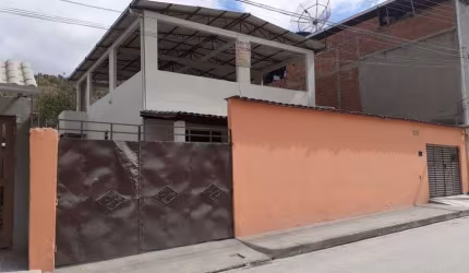 Casa em Ipatinga. Bairro Chácaras Madalena. Cód. K146, terraço, quintal e jardim.