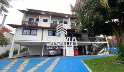 Casa com 5 quartos para alugar na Rua Professora Anna Benedicta, 99, Glória, Macaé por R$ 10.500