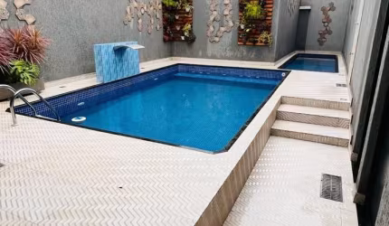 CASA ASSOBRADADA NO CONDOMÍNIO - OPORTUNIDADE ÚNICA
