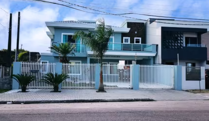 Sobrado de alto padrão em Guaratuba