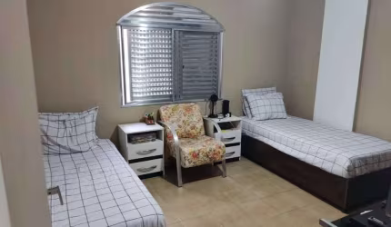 Apartamento pé na areia com 2 dormitórios