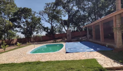 Chácara / sítio com 2 quartos à venda na Rua Antonio Martins Neto, 96, Colina de Ipanema, Araçoiaba da Serra por R$ 450.000