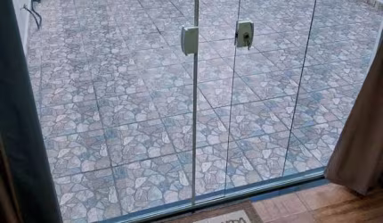 Casa com 2 quartos à venda na Rua Benjamin Pinto, 287, Jardim Josane, Sorocaba por R$ 265.000